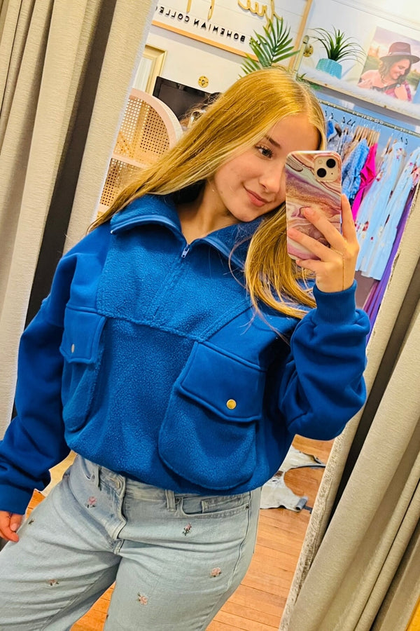 Carter Pullover in Cobalt