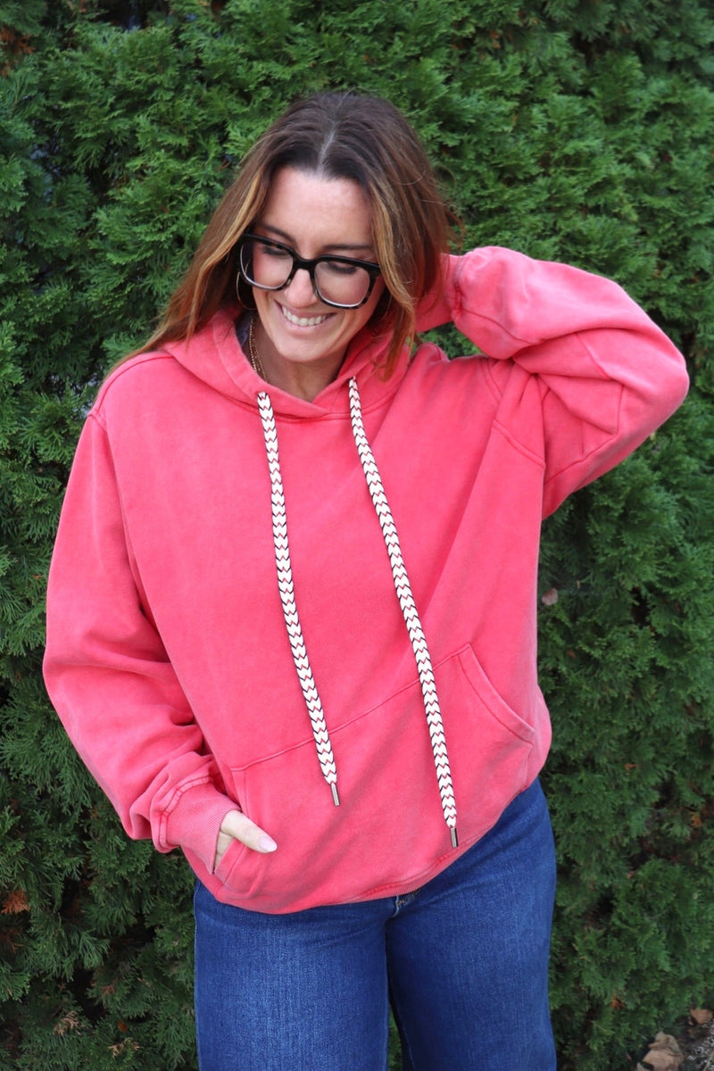 Vintage Hoodie in Marilyn Red OUTERWEARS URBAN DAISY 