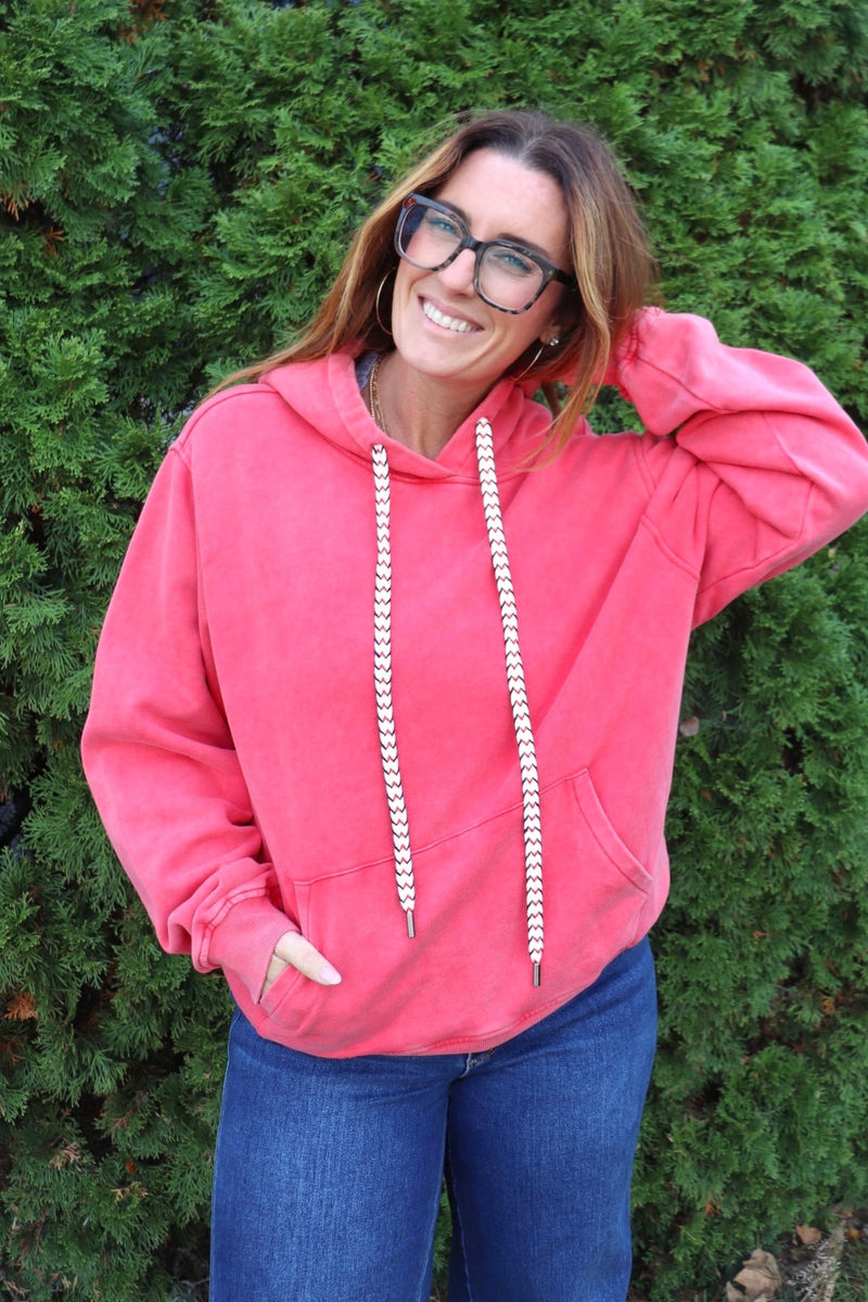 Vintage Hoodie in Marilyn Red OUTERWEARS URBAN DAISY 