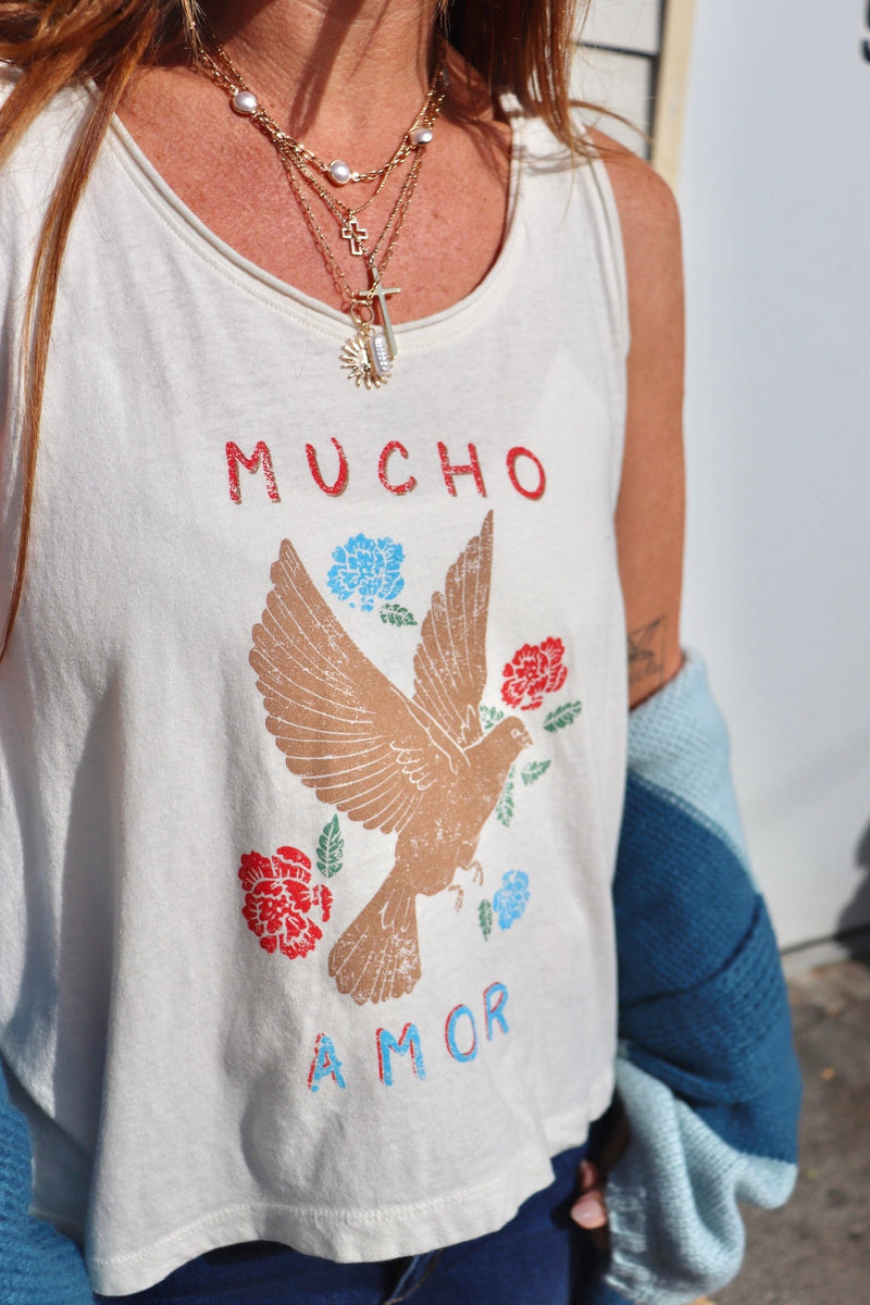 Mucho Amor Graphic Tank TOPS Promesa 