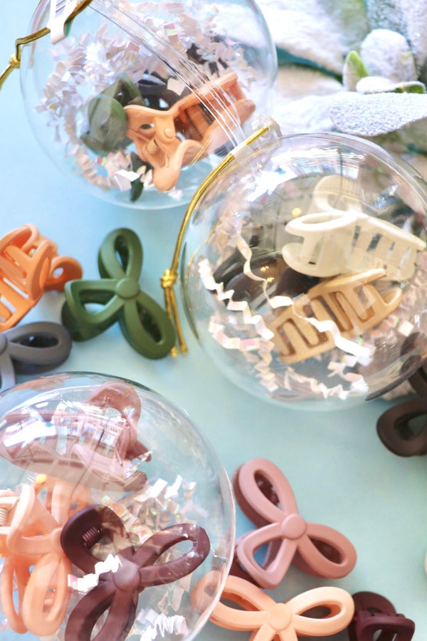 Hair Claw Ornaments GIFT Love + Repeat 