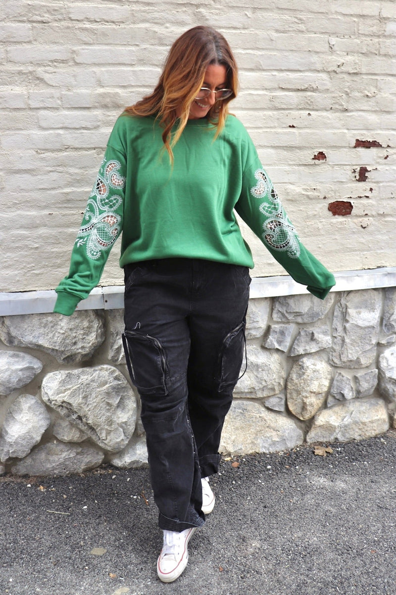 Embroidered Sweatshirt in Mistletoe TOPS URBAN DAISY 