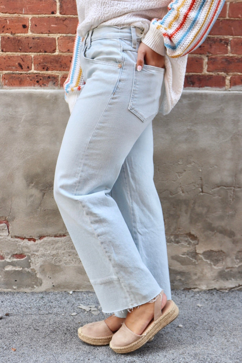 FREE PEOPLE | Risk Taker Straight Jeans in Daydream Blue Wild Bohemian 