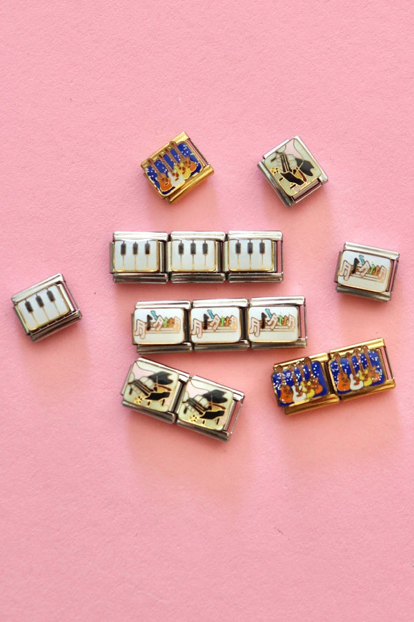 Italian Charms | MUSIC ITALIAN CHARM BAR LAMOON 